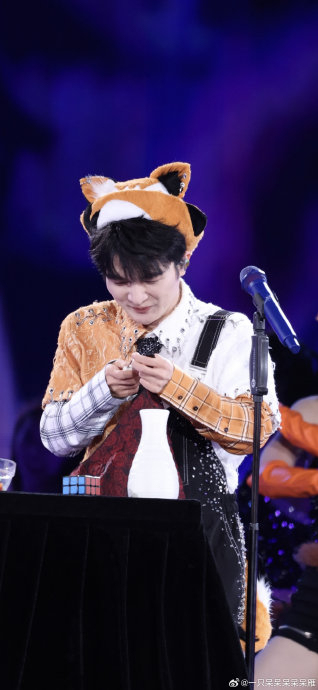 魔术 比小品好笑 周深的意外喜剧