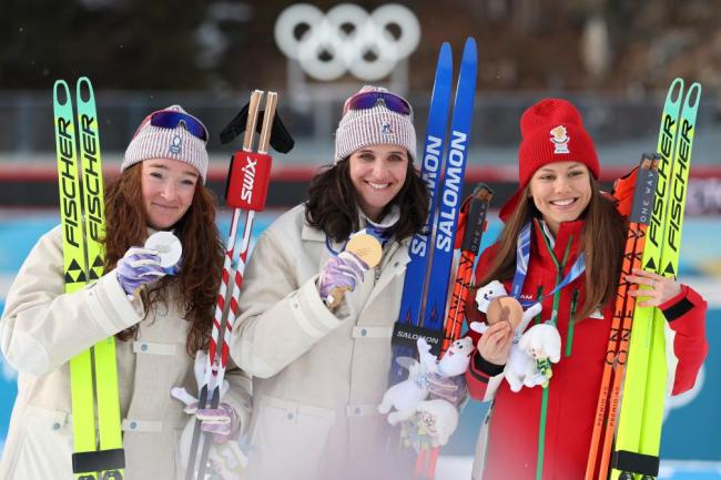 冬奥会速滑团体追逐夺牌的背后 老教练的传奇指导