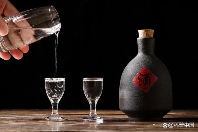 喝酒后不要运动 影响身体恢复与表现