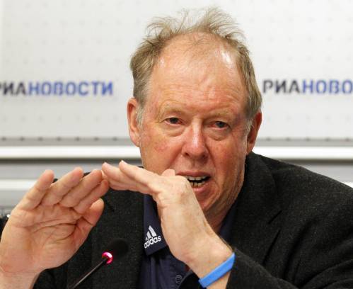 冬奥会速滑团体追逐夺牌的背后 老教练的传奇指导