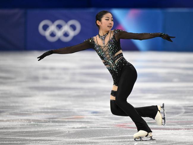 张瑞阳59.38分晋级女单自由滑 中国小将展现进步