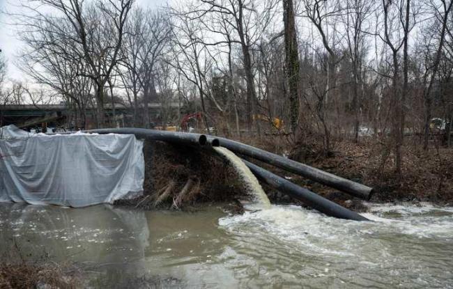 美国首都宣布进入紧急状态
