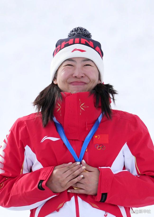 冬奥会：并吞派山谷 两代东谈主的巅峰 时空交错的夺冠之路