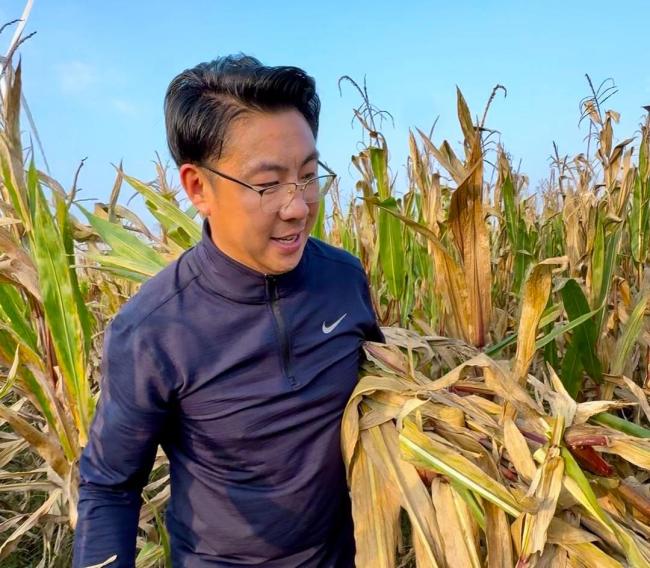 全网“最能打”的村书记助力乡村发展 功夫点亮村庄夜