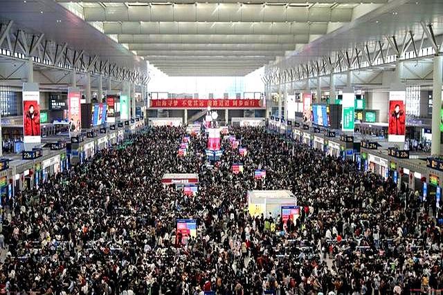 人口少了房子必跌？核心城市的好房子，还在偷偷涨价 需求分化显现