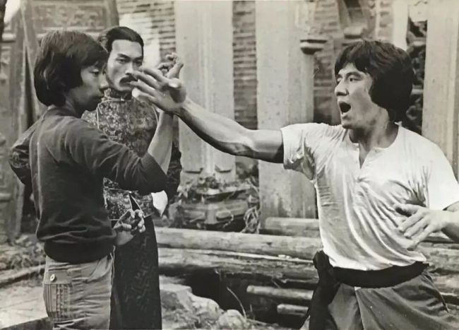 《镖人》与武侠未竟的问答 新语境下的侠义探索