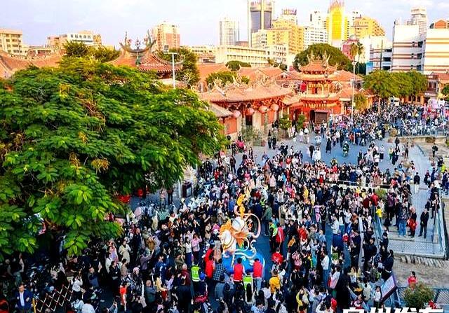 福建泉州日均接待游客超200萬人次 古城熱度不減