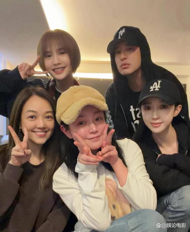 陈妍希杨丞琳李荣浩潘玮柏过年约聚 诚笃友情见证