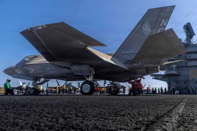 美国总统特使：特朗普感到“好奇”，“伊朗为何还没有屈服” 美军中东集结施压