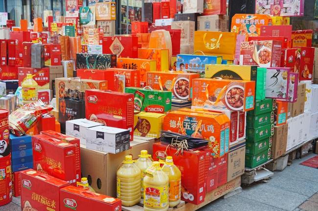 年轻人的过年方式变了不是坏事 消费逻辑升级焕新年味