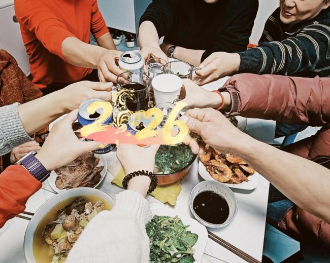 最早订羊年年夜饭的人 未雨绸缪锁定团圆