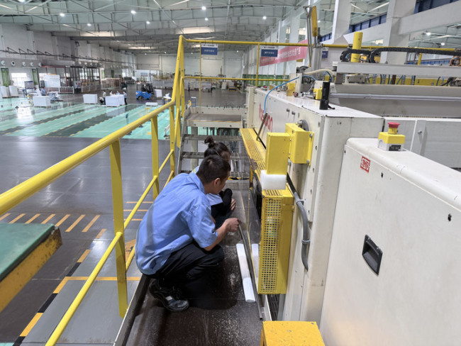 保供应、抓安全——春节假期企业持续生产扫描