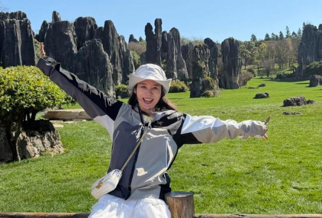 一家三代35人的“春节大巴” 6000公里的亲情之旅