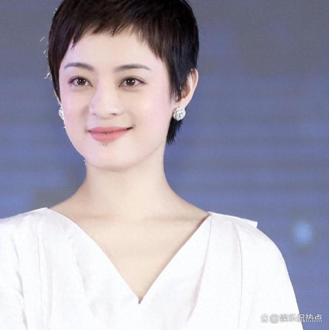 行李提醒员小黄鸭凭实力圈粉