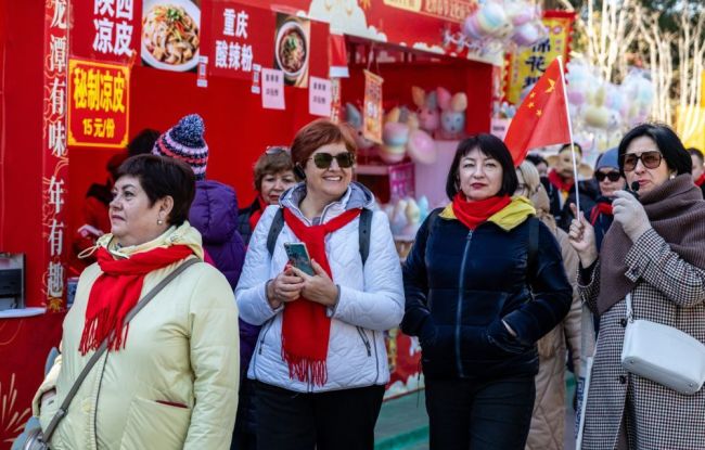 “马”不停蹄！春节假期游客人数和花费创新高