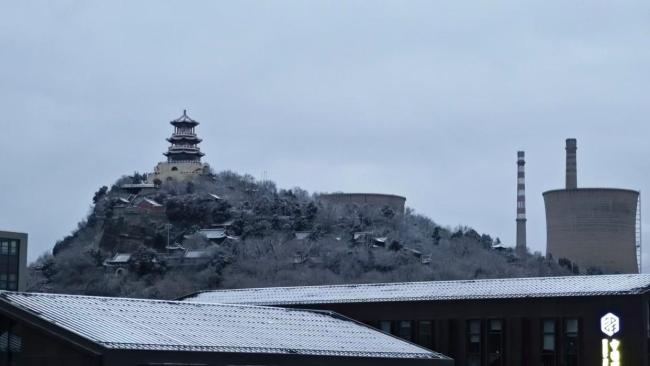 马年初雪喜降京城 网友纷纷晒出雪景照