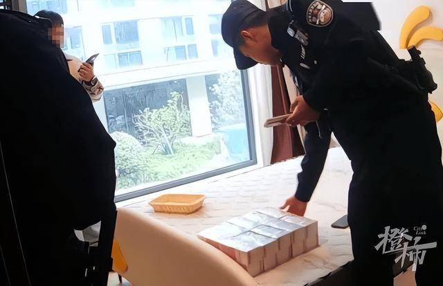 租客退房后留住100万说念具币 虚惊一场的“巨款”