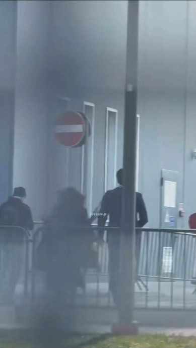 汪顺米兰时装周力与美的时尚跨界(图1)