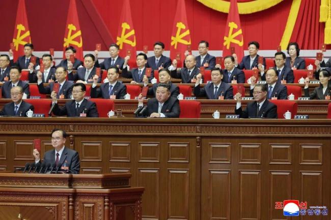 金与正“转正”了坐候补委员第一位 地位显著提升