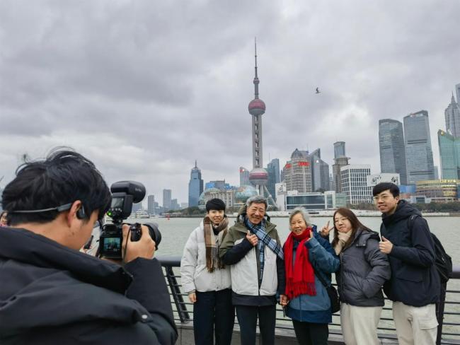 “超级春节假期”文旅市场热气腾腾