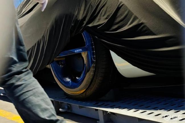 小米超跑谍照曝光 疑似全新车型现身西班牙