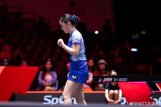 WTT新加坡大满贯单打1/4决赛:张本美和vs王曼昱 王曼昱晋级四强