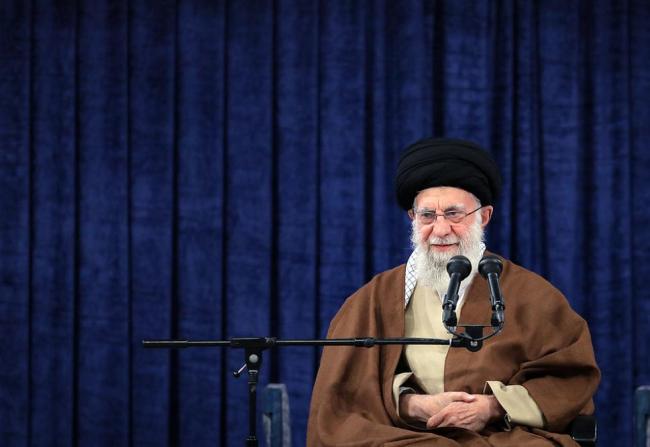 哈梅内伊身亡，伊朗局势迎来“决定性时刻”？权力真空引关注