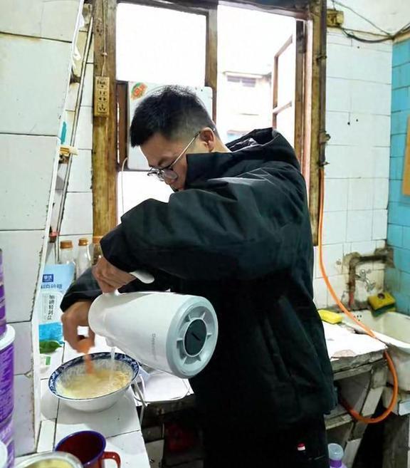 28岁男子患“绿色癌症”