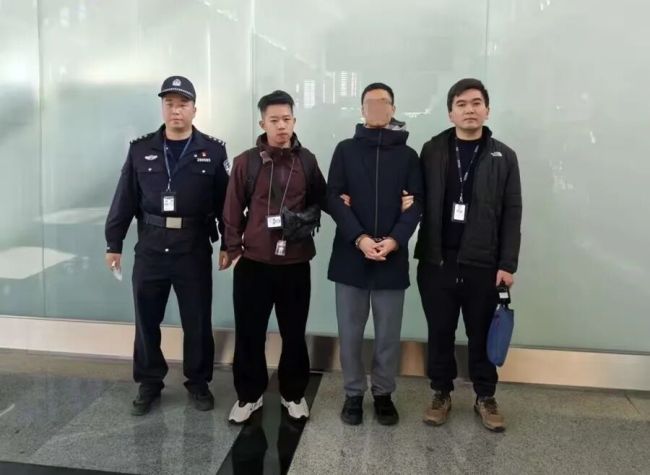 3名“00后”靠“剧透”游戏赚钱被拘 非法窃取未公开信息