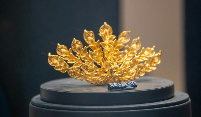 金饰价跌破1600元