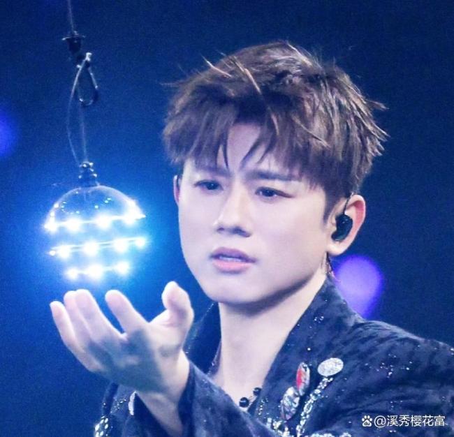 加油好男儿向鼎力挺段曦 揭秘陈年旧事引发热议