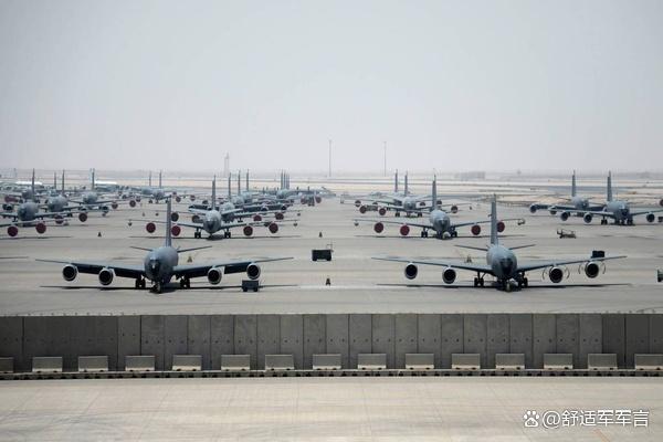 伊朗南部阿巴斯港等地遭密集空袭 中东战局升级