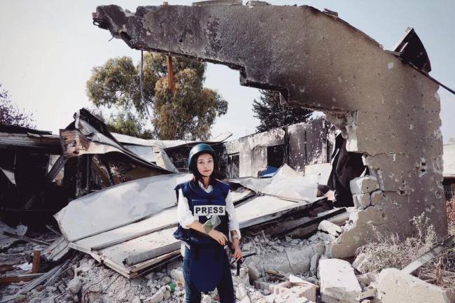 战地记者王卓伦获三八红旗手 使命与责任同行