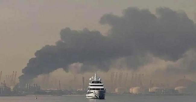 美国人也很纳闷:伊朗导弹还没炸光?美军沉默引发关注