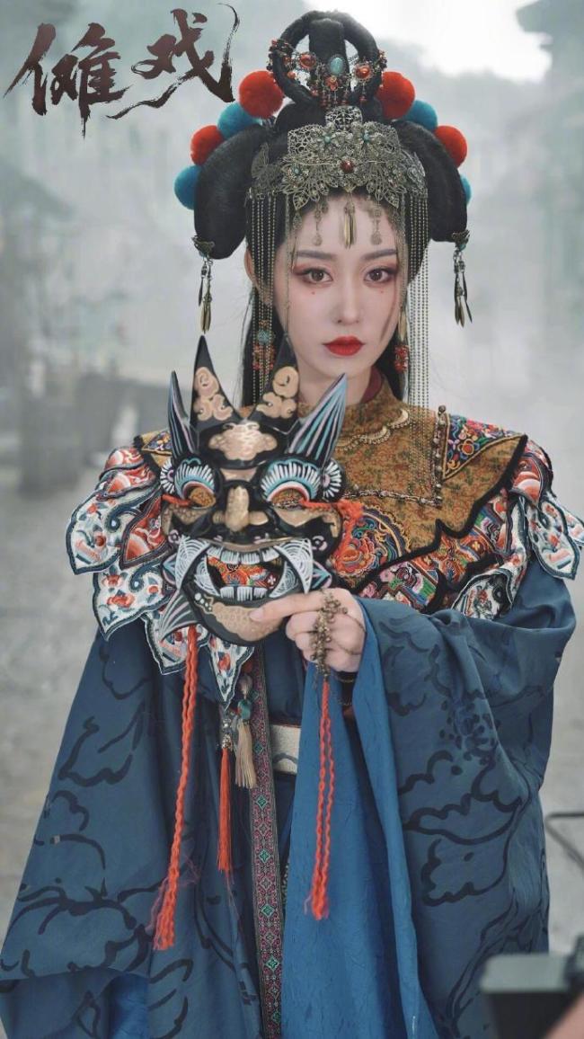 岳雨婷时装周出片质料 网红感与高等感的碰撞