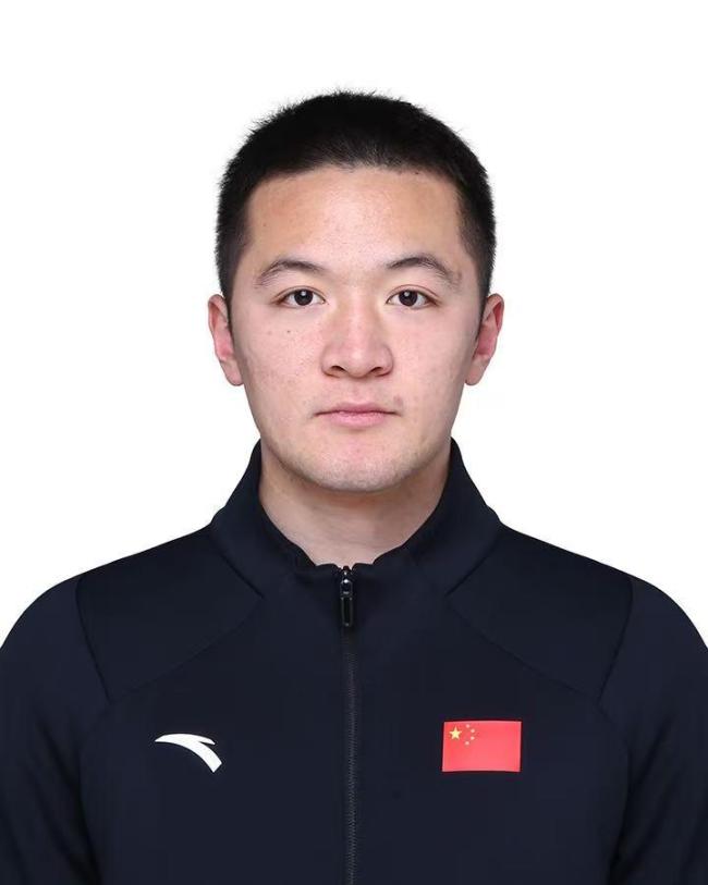 米兰冬残奥会开幕式旗手刘思彤纪立家 荣耀再出发