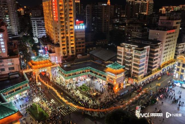 非遗巡游的妆造美出了新高度 马年新春非遗盛宴