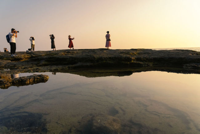 建议最低法定年假从5天提高到10天 激发假日消费活力