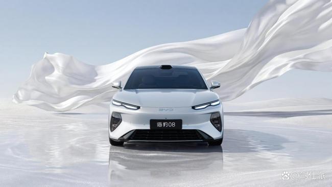 比亚迪海豹08正式亮相 海洋网技术旗舰登场