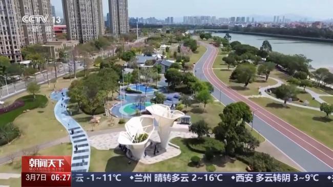 今年民生保障更加有力 政策延续增强获得感