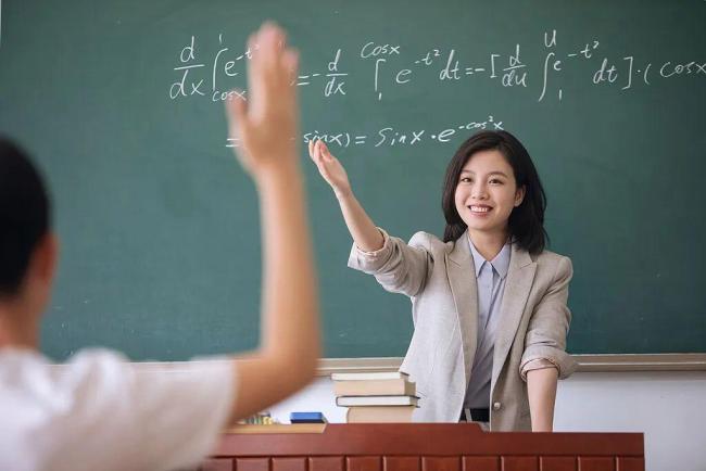 三八妇女节记得把爱也留给妈妈 愿你光芒万丈