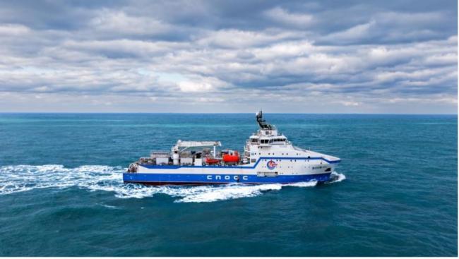 我国首艘集成式大型压裂船正式交付