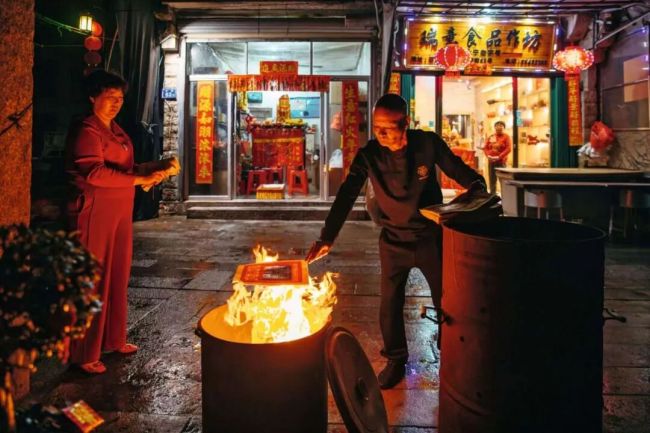 年轻人为何扎堆去福建、潮汕看“游神”？