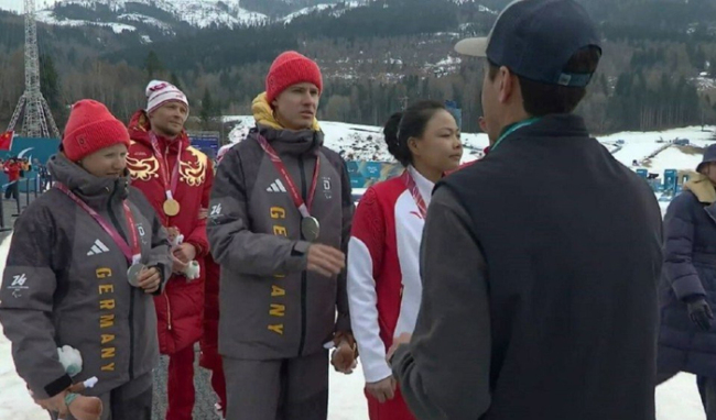 德残奥选手赛后拒绝与中俄选手合影 政治因素影响体育交流