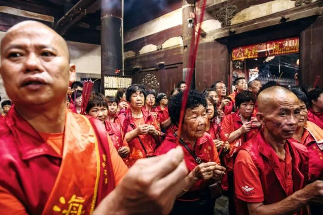 年轻人为何扎堆去福建、潮汕看“游神”?