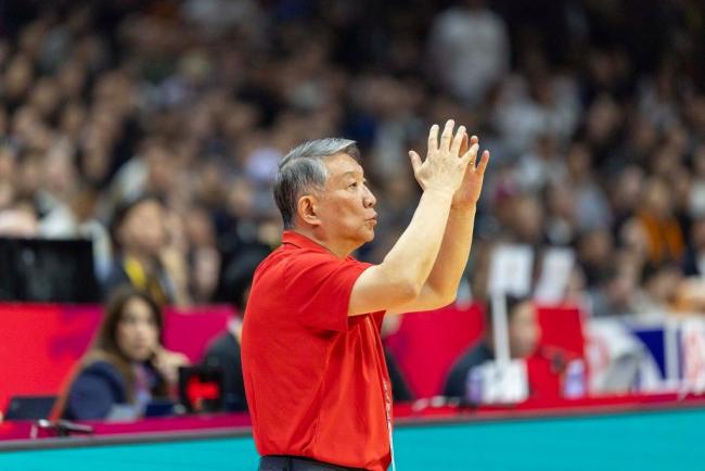 这支头重脚轻的中国女篮，重建之路需要时间 内外失衡待解