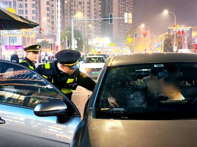 网约车司机诱导交易后失联