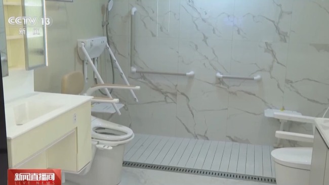 银发消费升级 智能调节卫浴等受欢迎