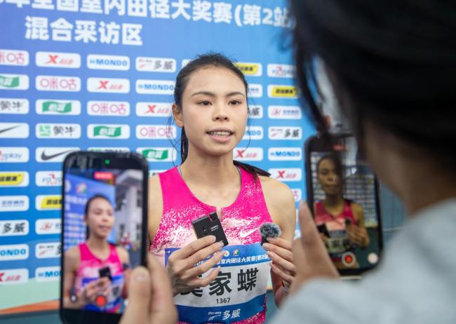 莫家蝶8秒21摘60米栏桂冠 跨项征战显实力