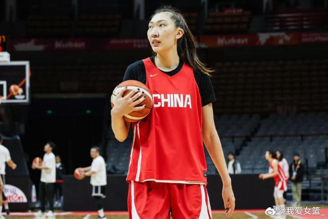 韩旭:曾担心自己承担不起姐姐角色 想冲击美国还没决定打WCBA